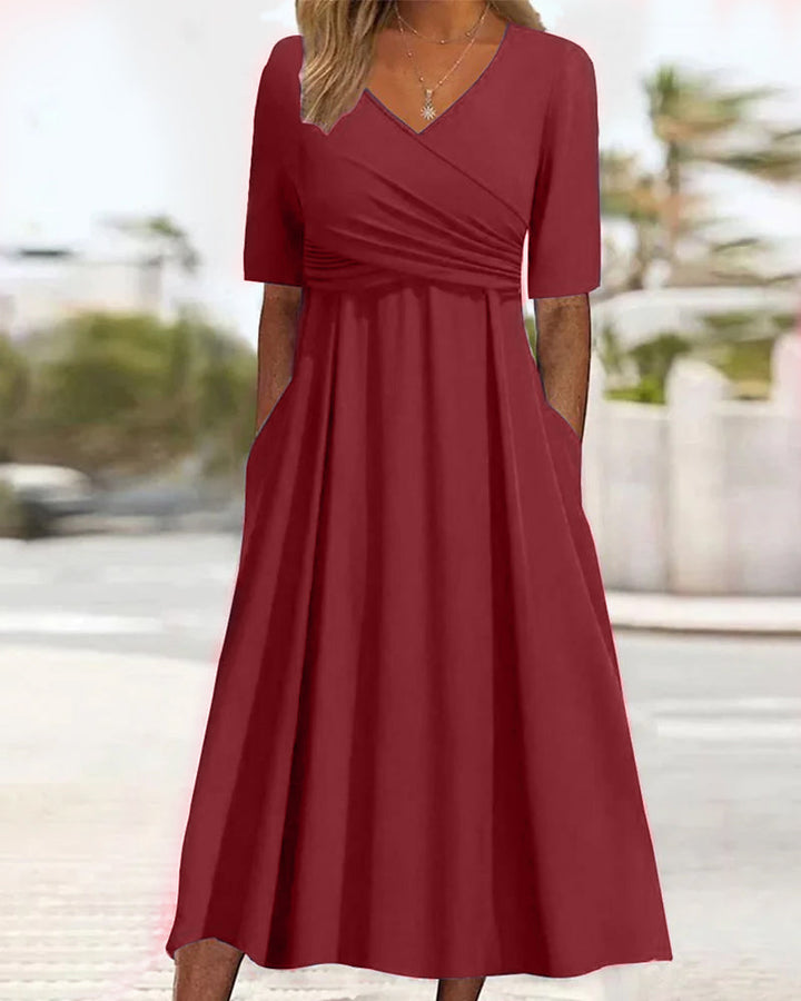 Robe à manches courtes croisées