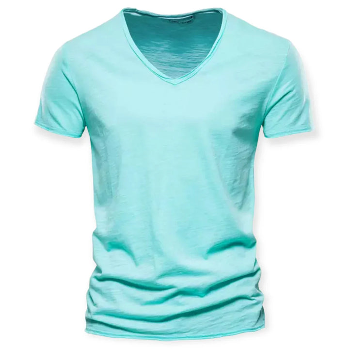 T-shirt pour Homme à Col en V : Élégance Décontractée et Confort au Quotidien