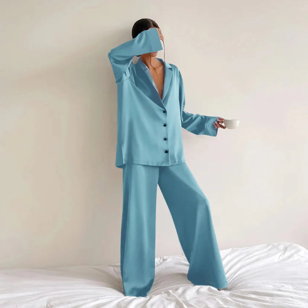 Ensemble de vêtements d'intérieur en satin pour femme