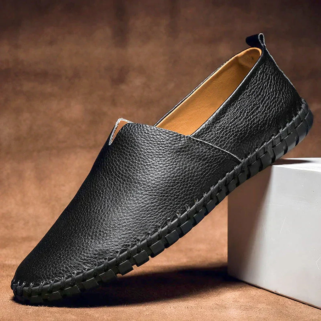 Mocassins élégants à enfiler en cuir véritable mat