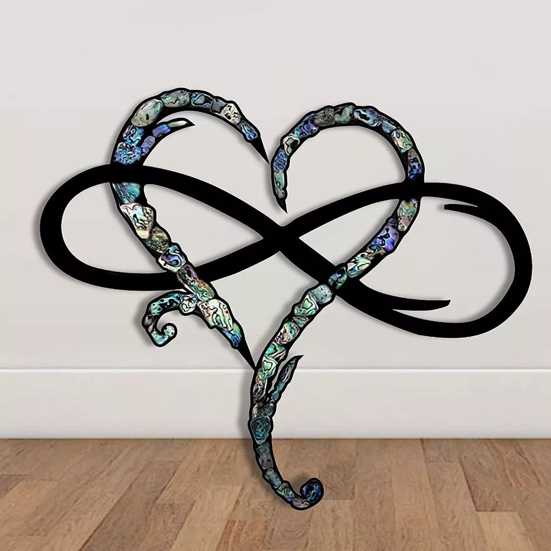 Décoration murale en fer avec cœur infini : élégance intemporelle et symbolisme fort