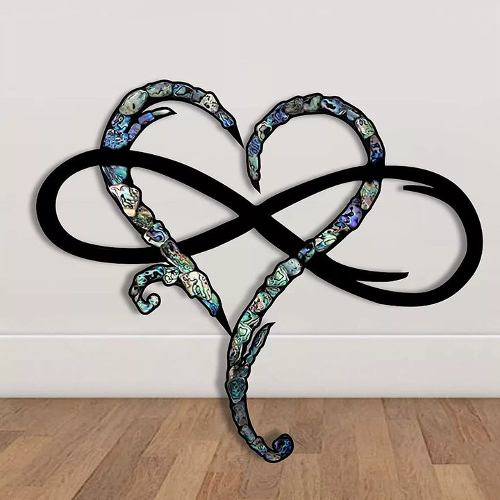 Décoration murale en fer avec cœur infini : élégance intemporelle et symbolisme fort
