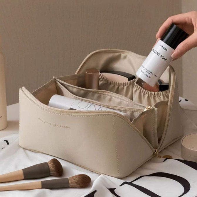 Trousse de maquillage en cuir