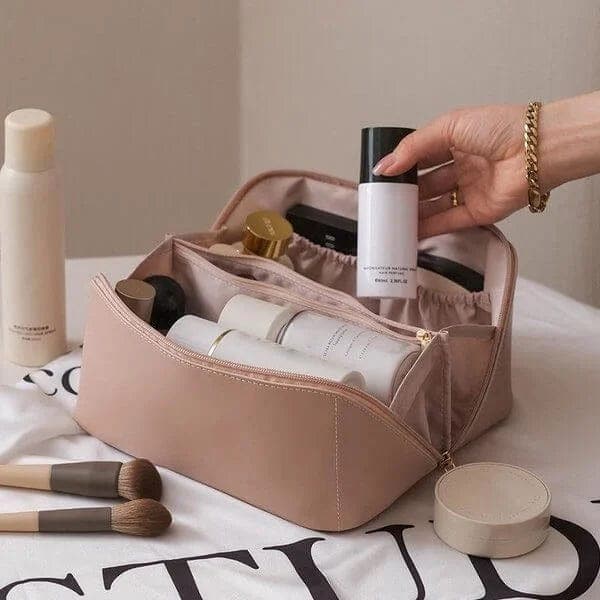 Trousse de maquillage en cuir