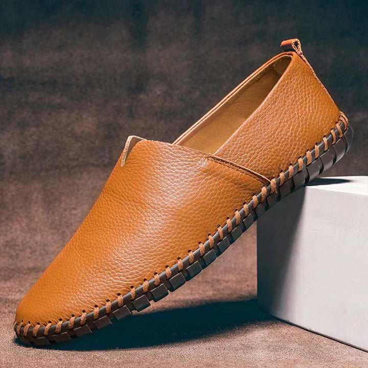 Mocassins élégants à enfiler en cuir véritable mat